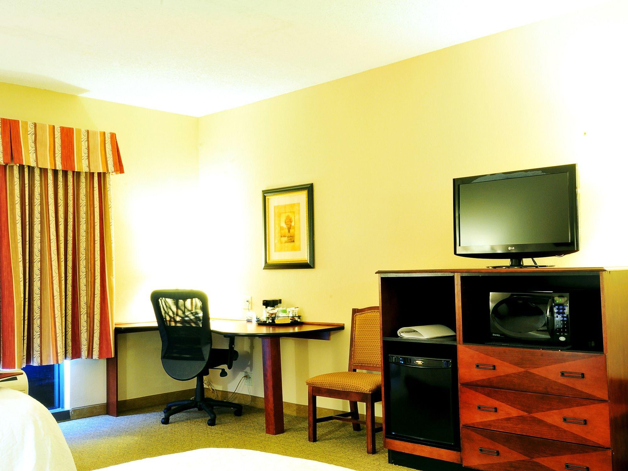 Hampton Inn Файетвил Екстериор снимка