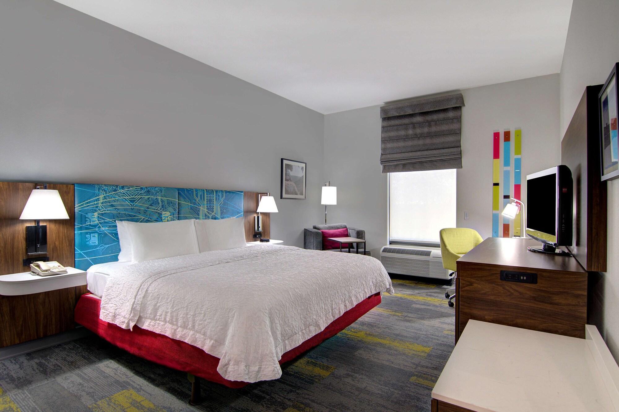 Hampton Inn Файетвил Екстериор снимка