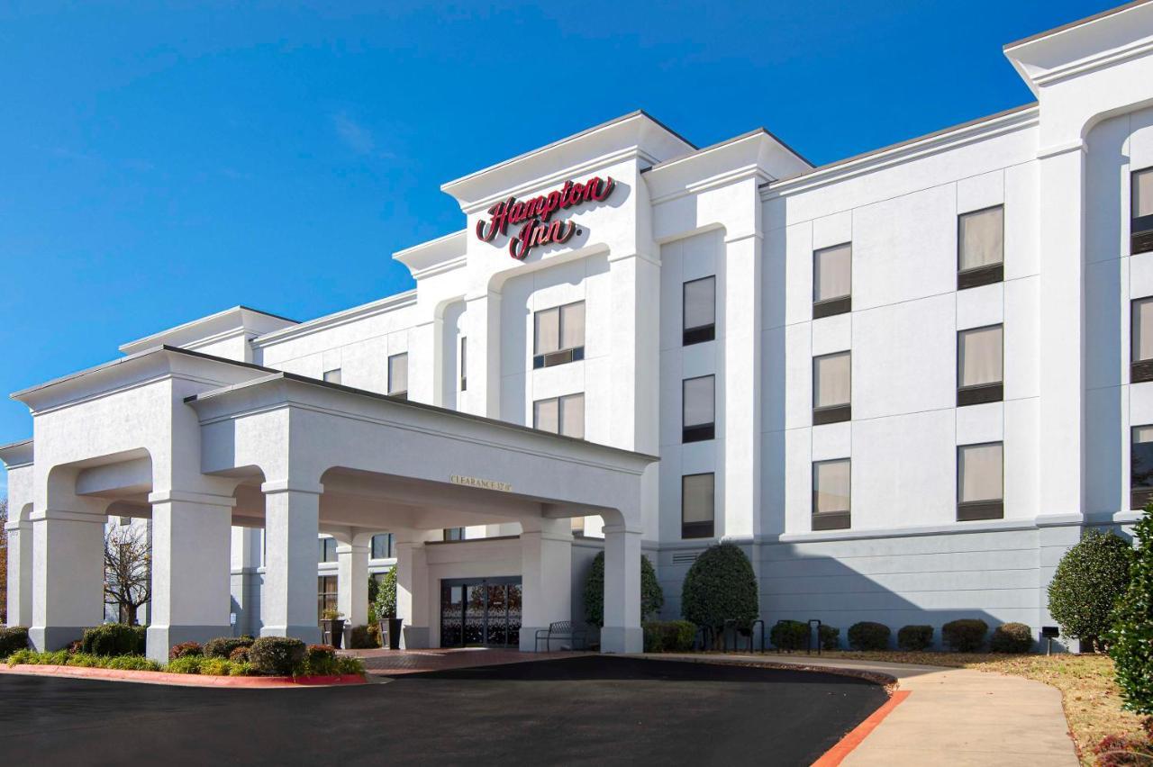 Hampton Inn Файетвил Екстериор снимка