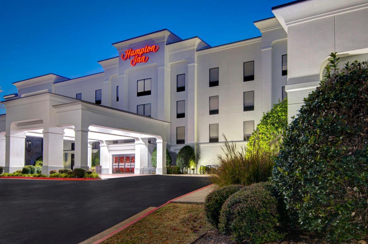 Hampton Inn Файетвил Екстериор снимка