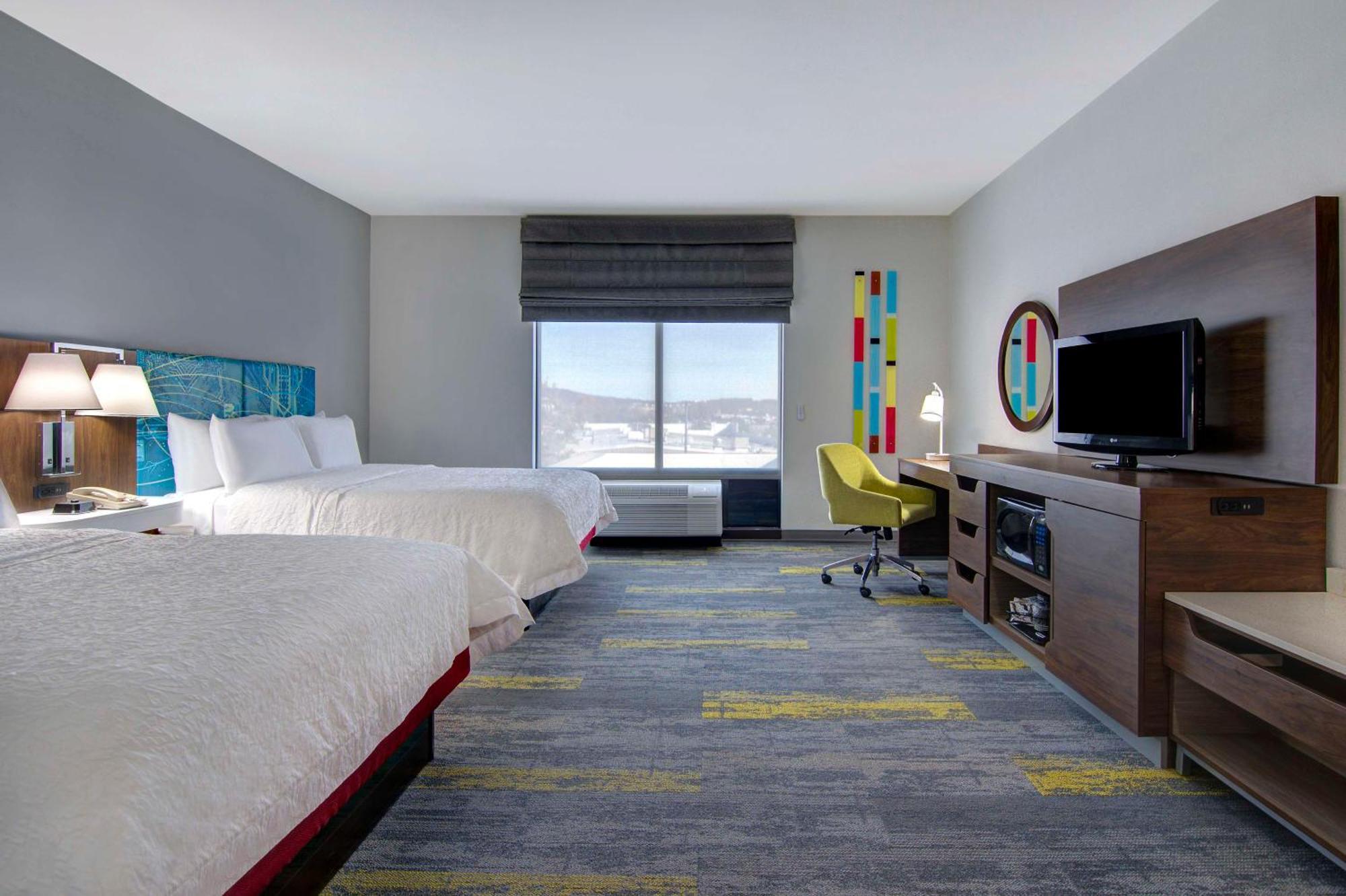 Hampton Inn Файетвил Екстериор снимка